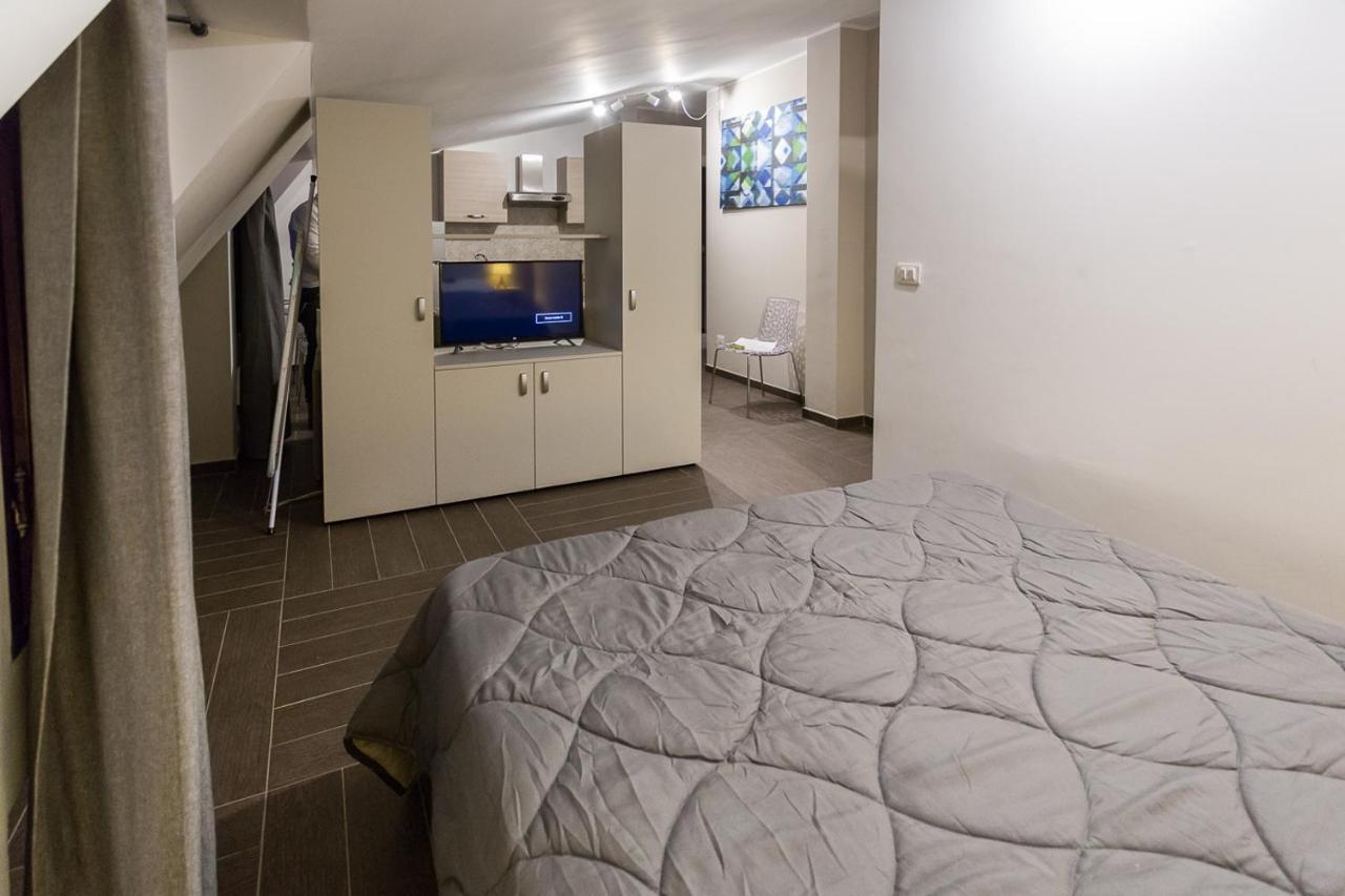 Hh Hermoso Housing Alessandria Bagian luar foto
