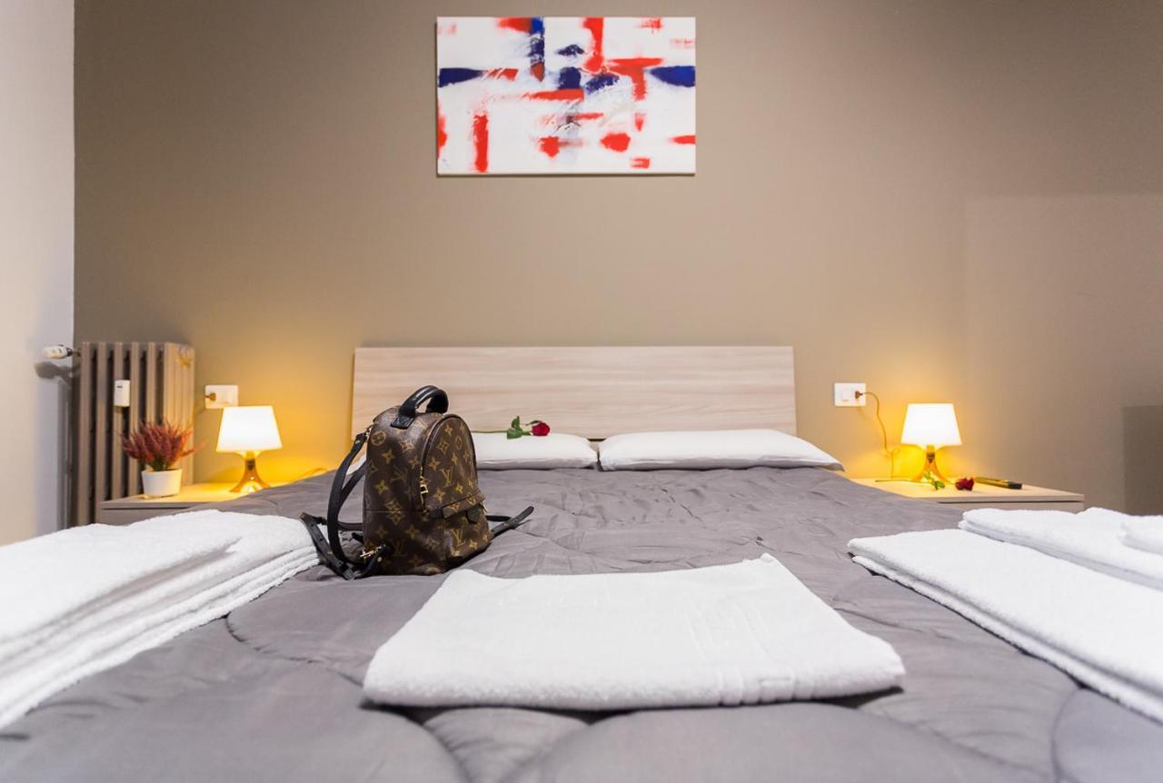 Hh Hermoso Housing Alessandria Bagian luar foto