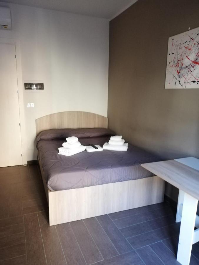 Hh Hermoso Housing Alessandria Bagian luar foto