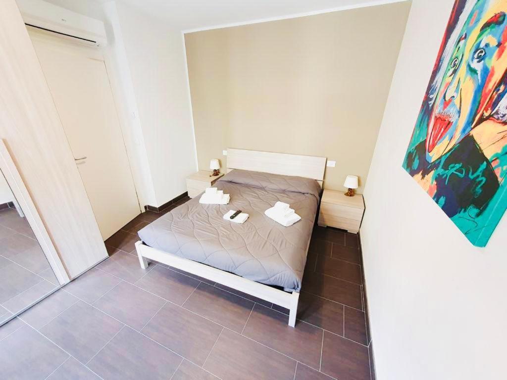 Hh Hermoso Housing Alessandria Bagian luar foto