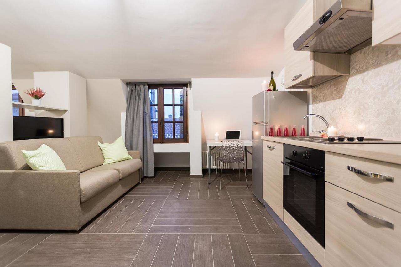Hh Hermoso Housing Alessandria Bagian luar foto